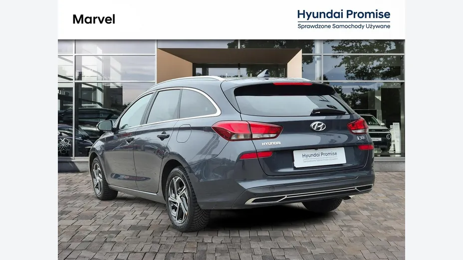 HYUNDAI i30 -