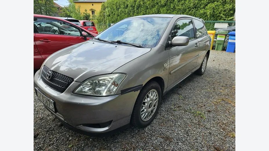TOYOTA Corolla -