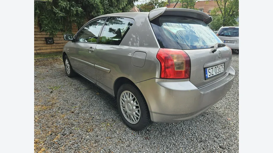 TOYOTA Corolla -