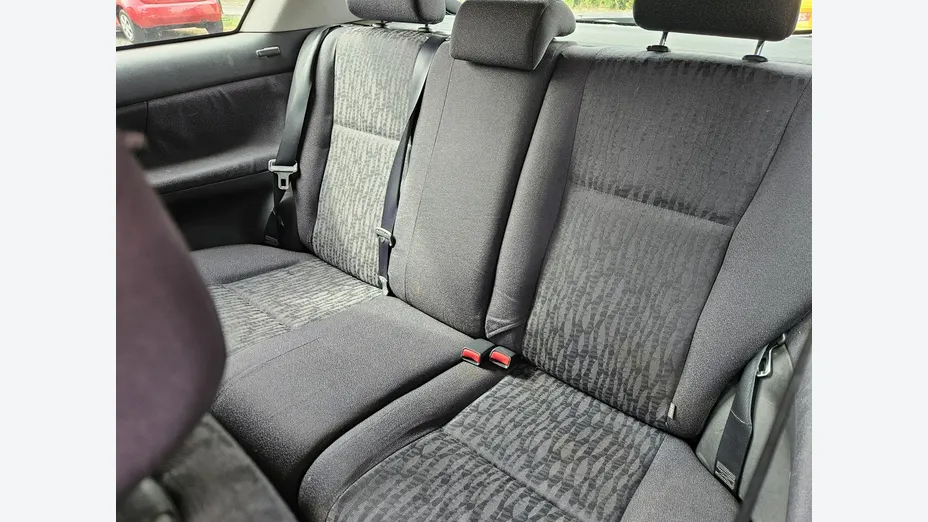 TOYOTA Corolla -