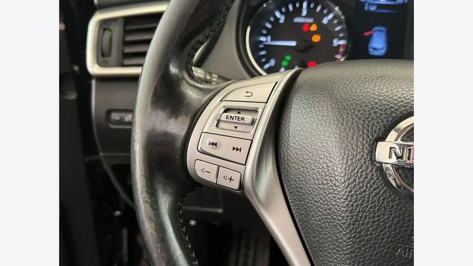 NISSAN Qashqai -