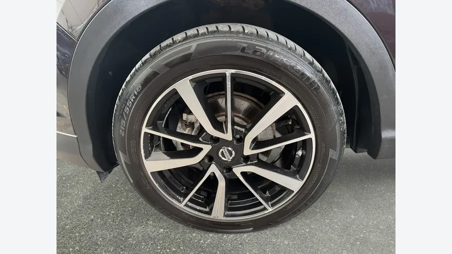 NISSAN Qashqai -