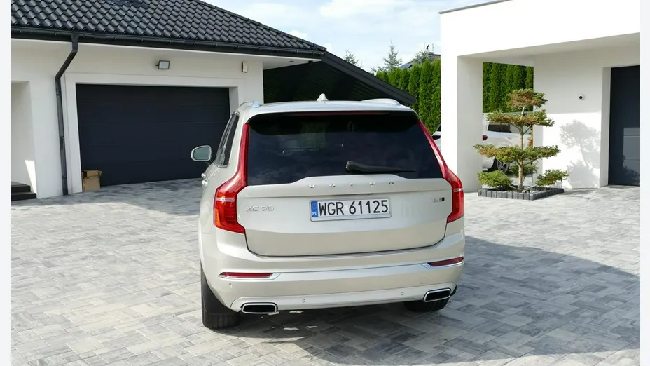 VOLVO XC90 -