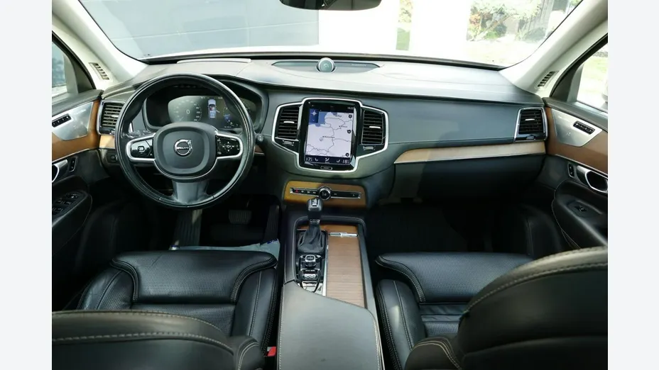 VOLVO XC90 -