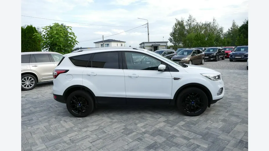 FORD Kuga -