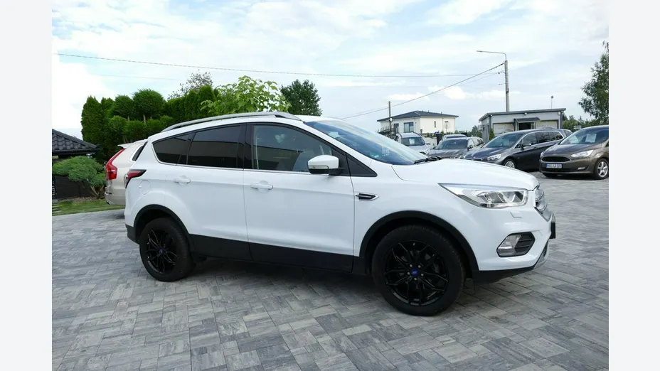 FORD Kuga -