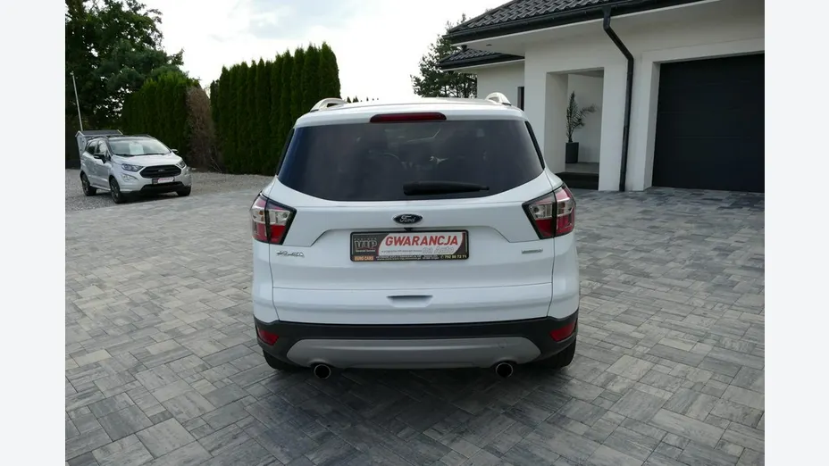 FORD Kuga -