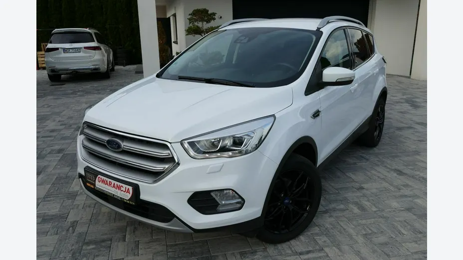 FORD Kuga -