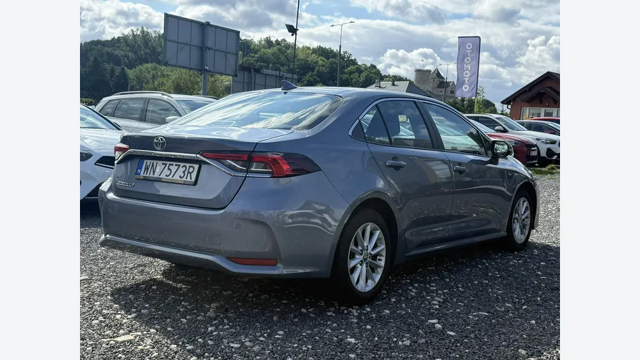 TOYOTA Corolla -