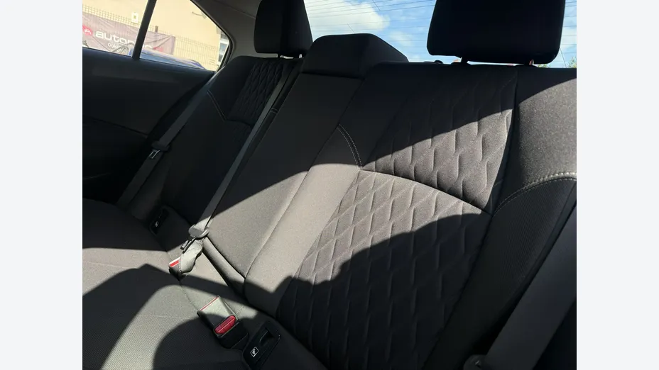 TOYOTA Corolla -