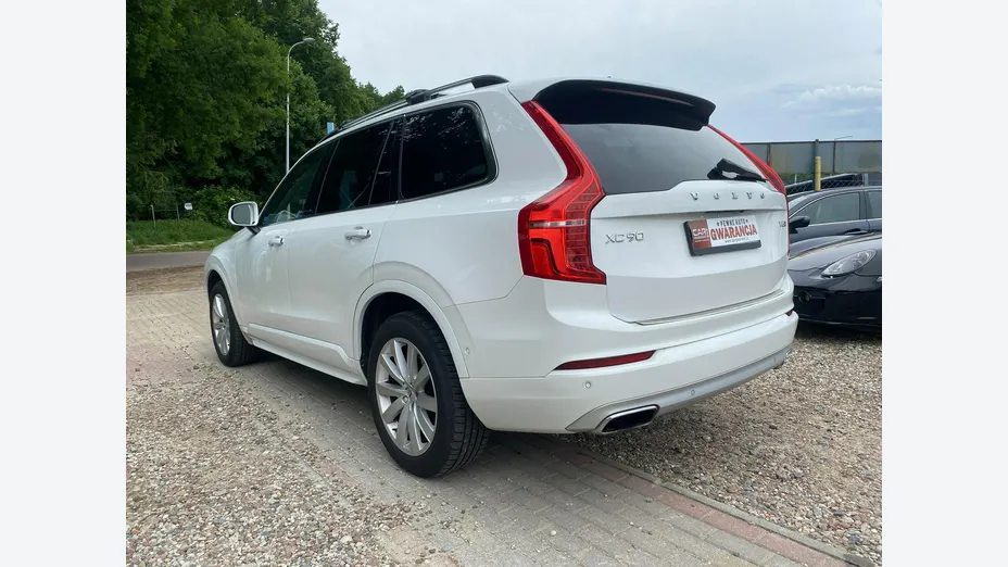 VOLVO XC90 -