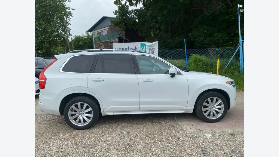 VOLVO XC90 -
