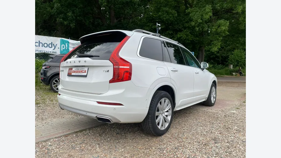 VOLVO XC90 -