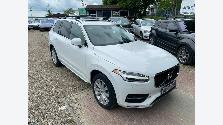 VOLVO XC90 -
