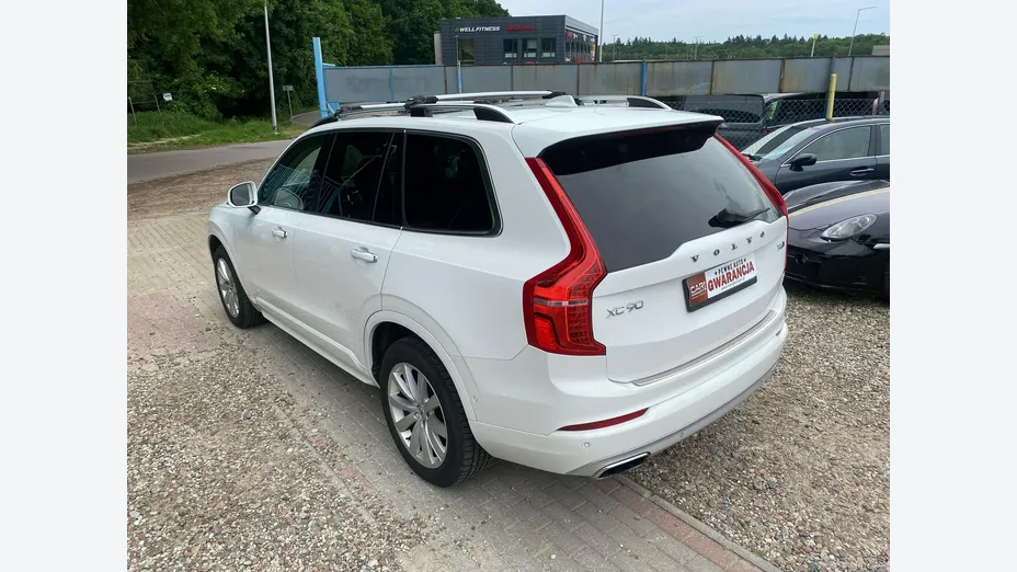 VOLVO XC90 -