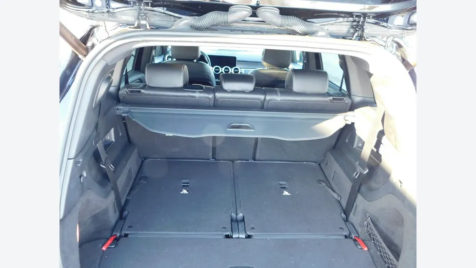 MERCEDES-BENZ GLB -