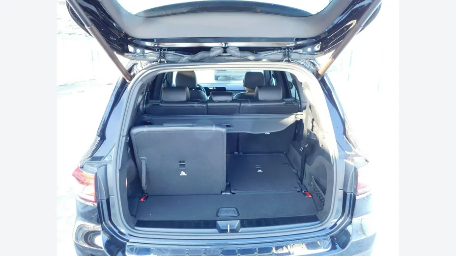 MERCEDES-BENZ GLB -