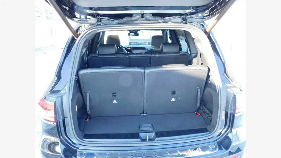 MERCEDES-BENZ GLB -