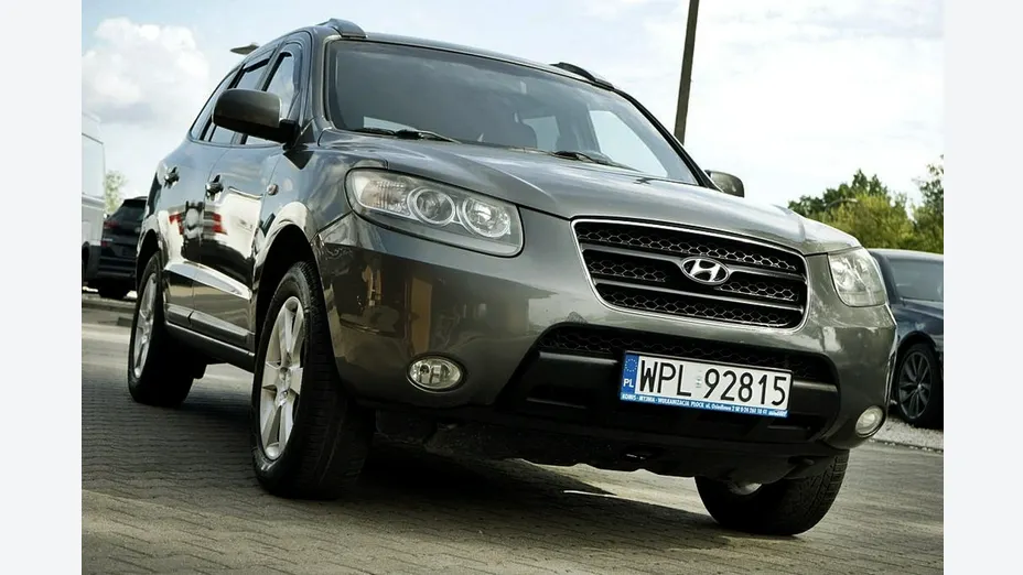 HYUNDAI Santa Fe -