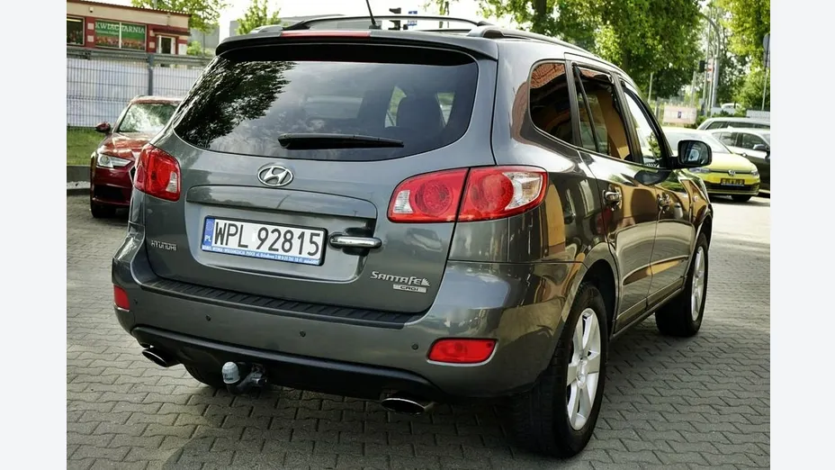 HYUNDAI Santa Fe -