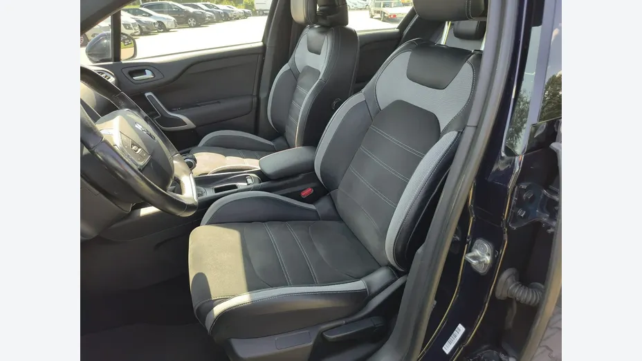 CITROEN DS4 -