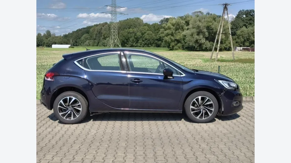 CITROEN DS4 -