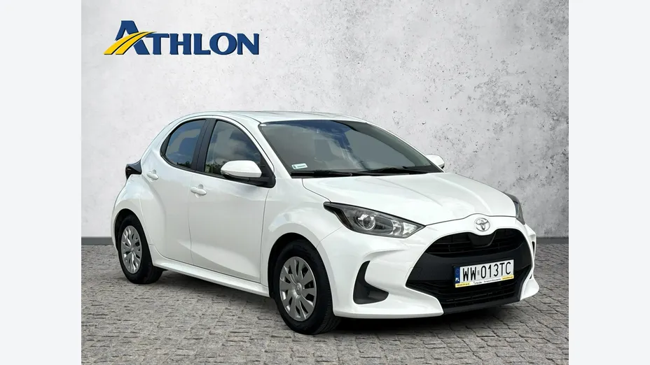 TOYOTA Yaris -