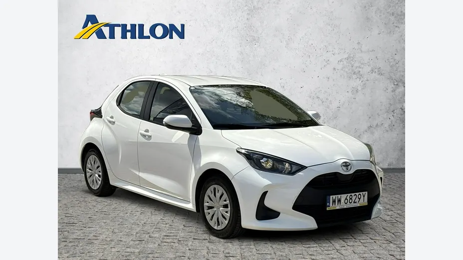 TOYOTA Yaris -