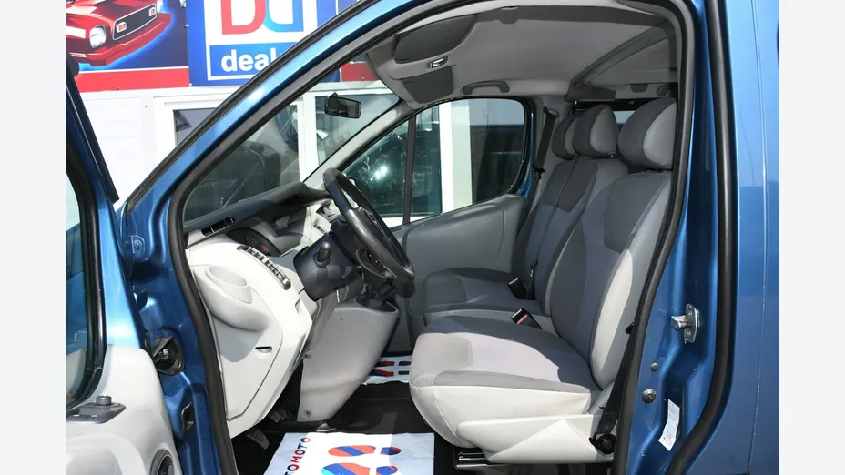 OPEL Vivaro -