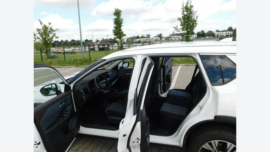NISSAN X-Trail -