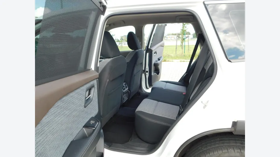 NISSAN X-Trail -