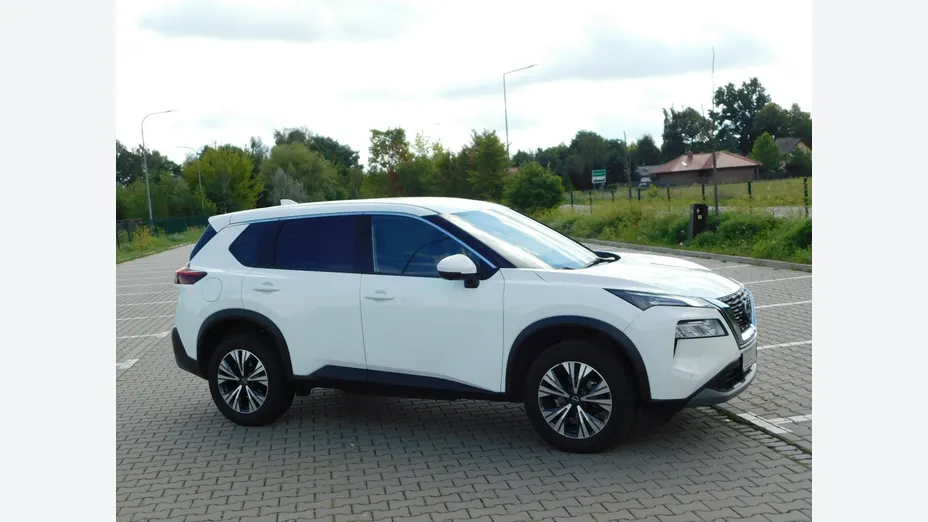 NISSAN X-Trail -