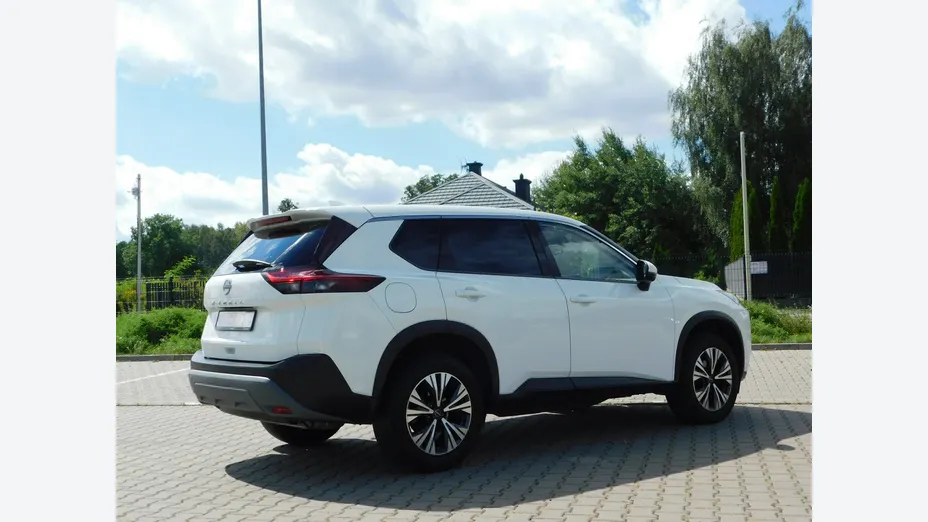NISSAN X-Trail -