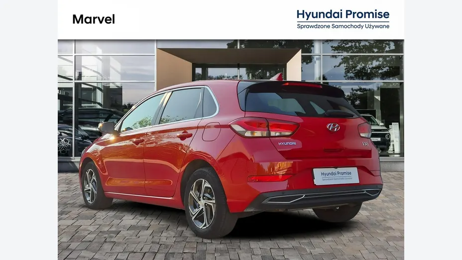 HYUNDAI i30 -