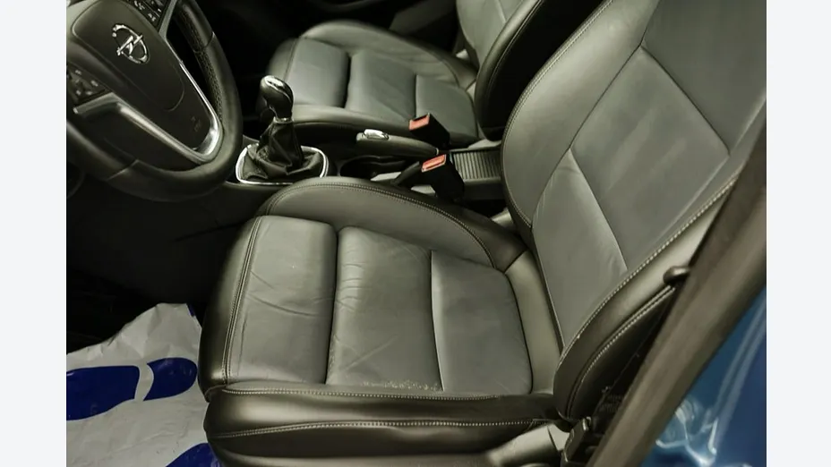 OPEL Mokka -