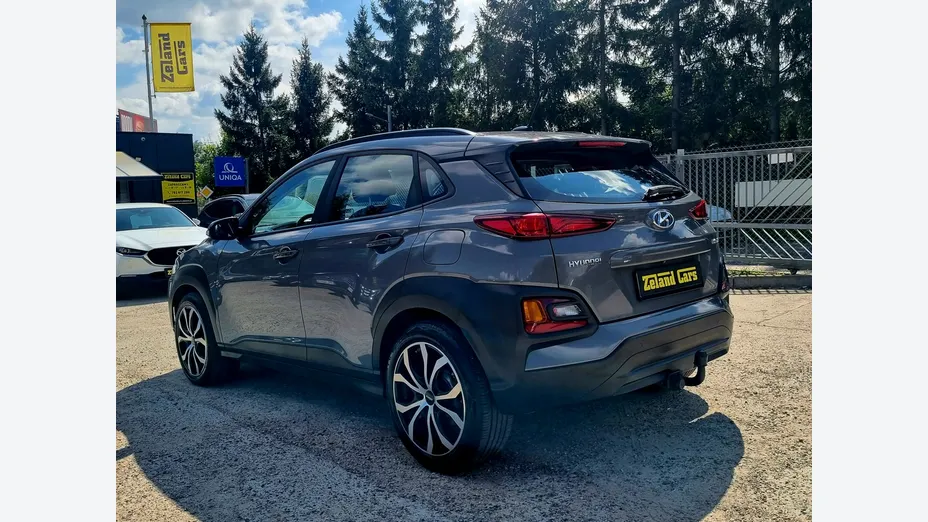 HYUNDAI Kona -