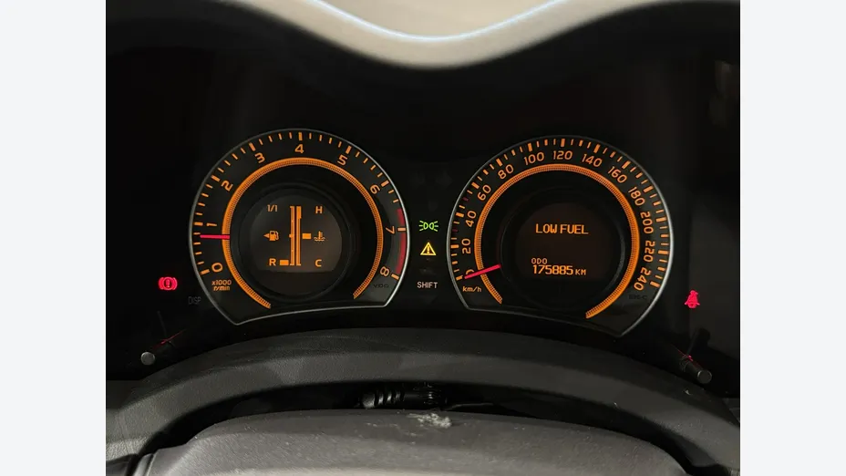 TOYOTA Auris -