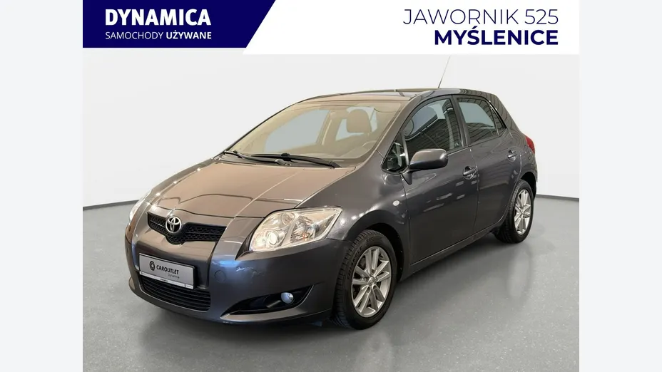 TOYOTA Auris -