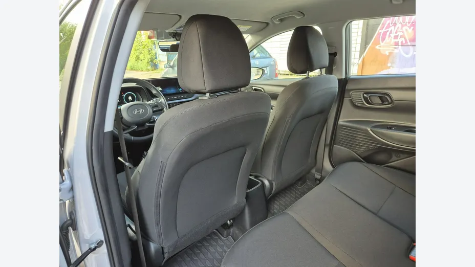 HYUNDAI i20 -