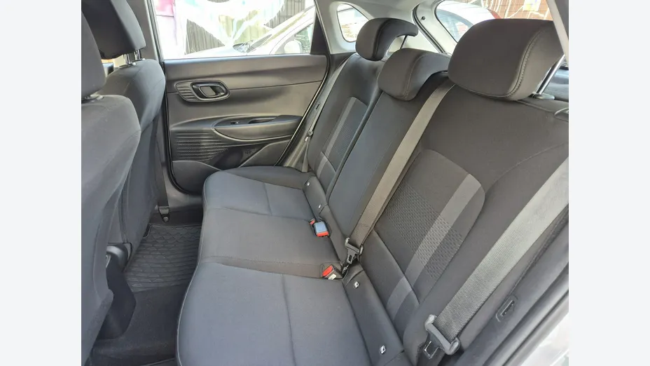 HYUNDAI i20 -