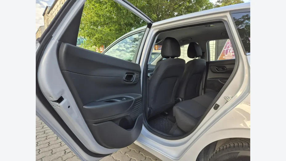 HYUNDAI i20 -