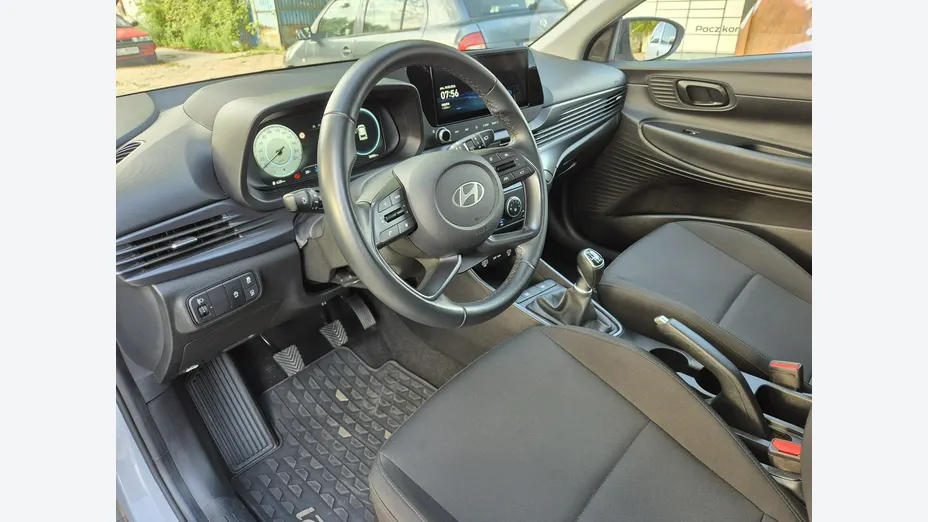 HYUNDAI i20 -