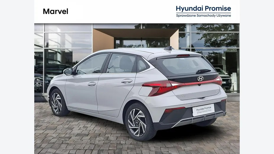 HYUNDAI i20 -