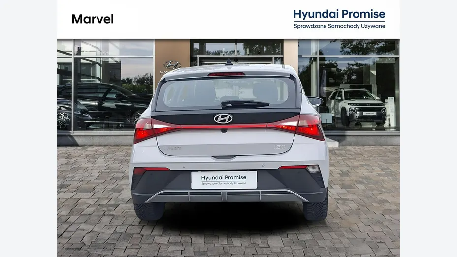 HYUNDAI i20 -