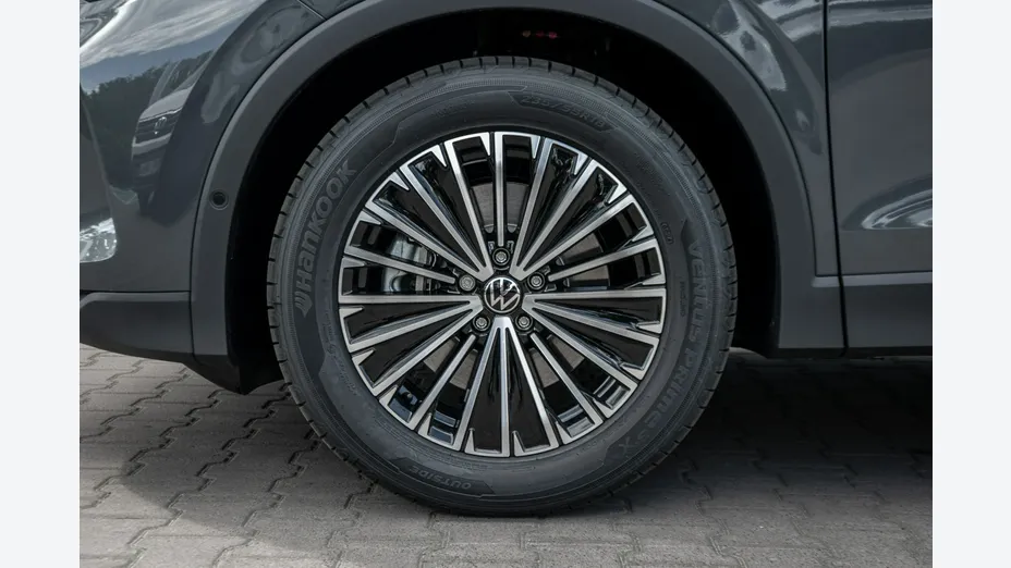 VOLKSWAGEN Tiguan -