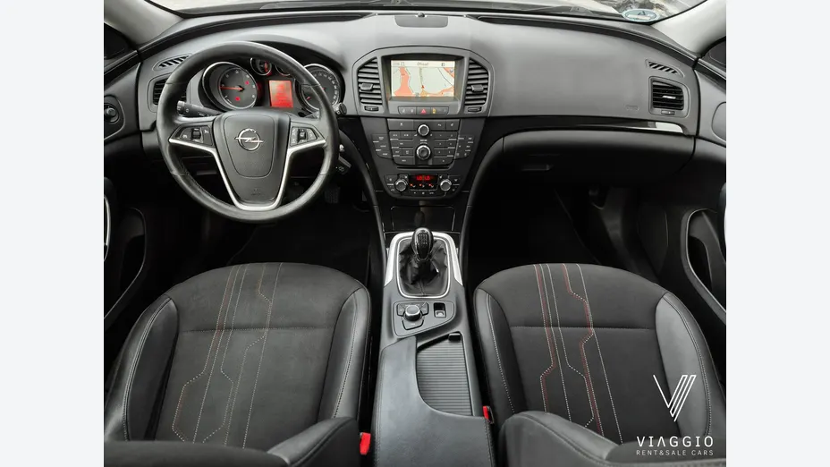 OPEL Insignia -