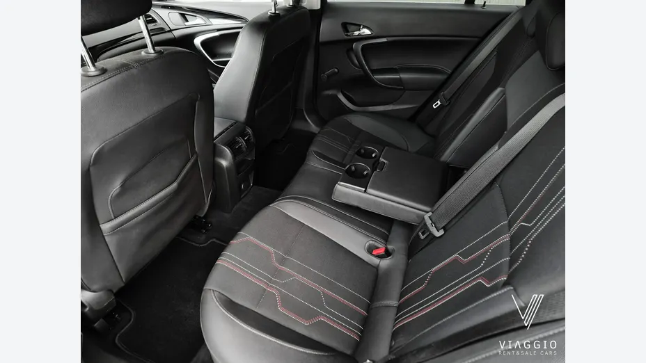 OPEL Insignia -