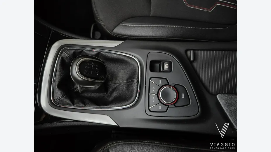 OPEL Insignia -