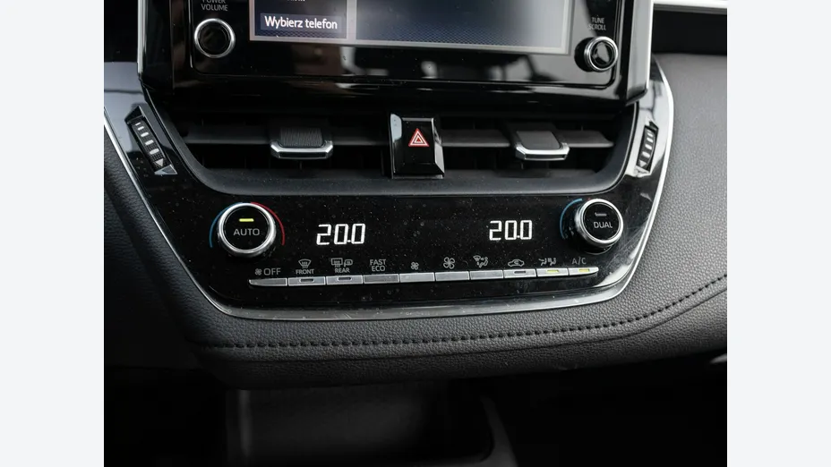 TOYOTA Corolla -