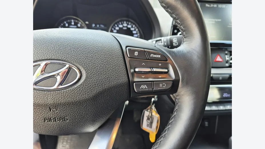 HYUNDAI i30 -